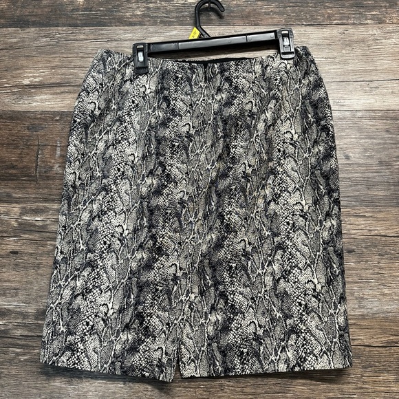 Talbots Gray Black Snake Print Pencil Midi Skirt - Picture 6 of 7
